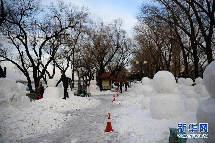 (社會)(3)松花江畔開建冰雪景觀