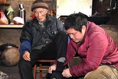 （圖文互動）（1）五個民族一戶家庭的新年“油頭”