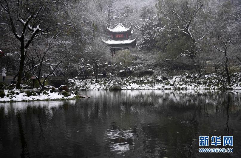 （環境）（1）雪后岳麓景如畫