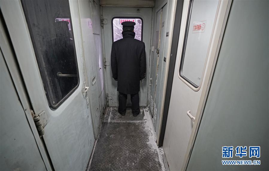 （新春走基層）（2）雪國列車——東北“綠皮車”的溫暖旅途