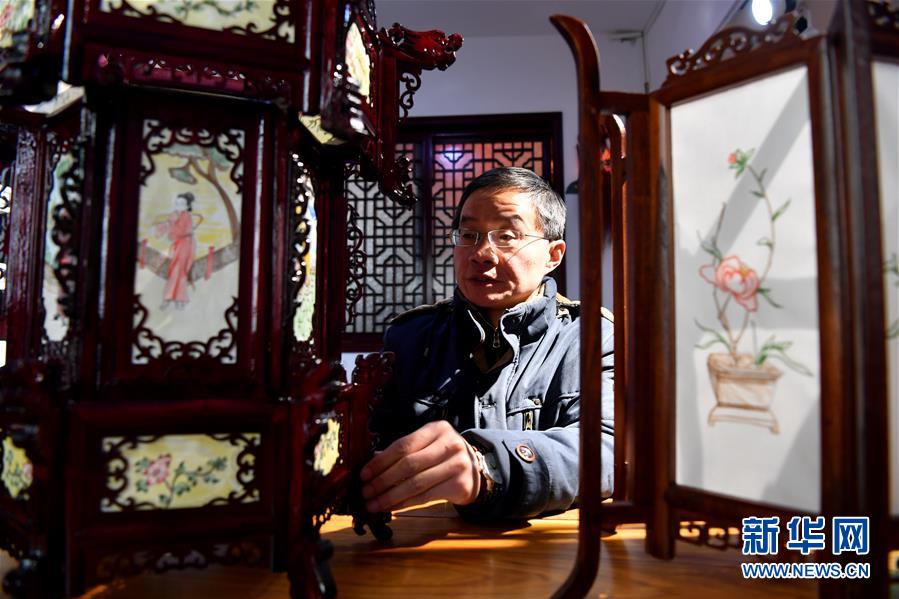 （在習近平新時代中國特色社會主義思想指引下·將改革開放進行到底·大國之約）（3）民間匠人走出“國際范兒”