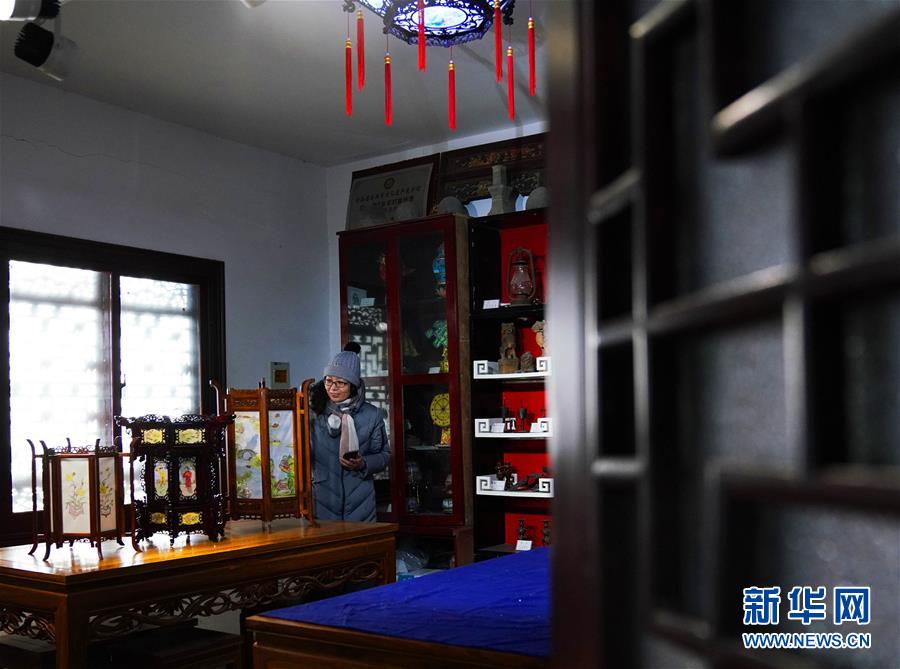 （在習近平新時代中國特色社會主義思想指引下·將改革開放進行到底·大國之約）（12）民間匠人走出“國際范兒”