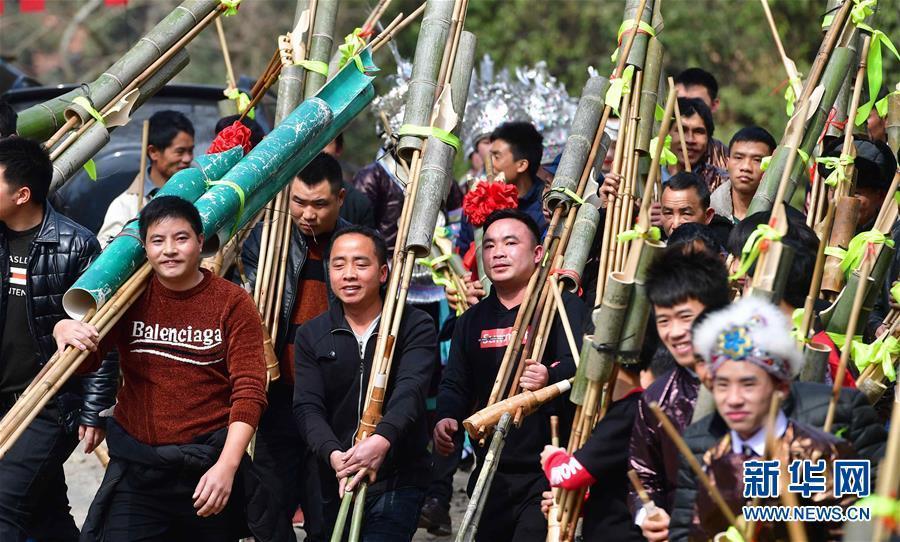 （新春走基層）（1）苗山脫貧影像志——烏英苗寨這樣過年
