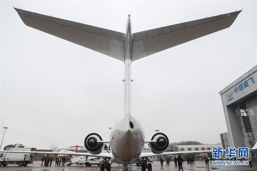 （圖文互動）（1）天驕航空接收首架ARJ21飛機 開創國產噴氣客機商業運營新征程