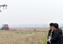 （社會(huì)）（1）江西南昌：初春農(nóng)事忙