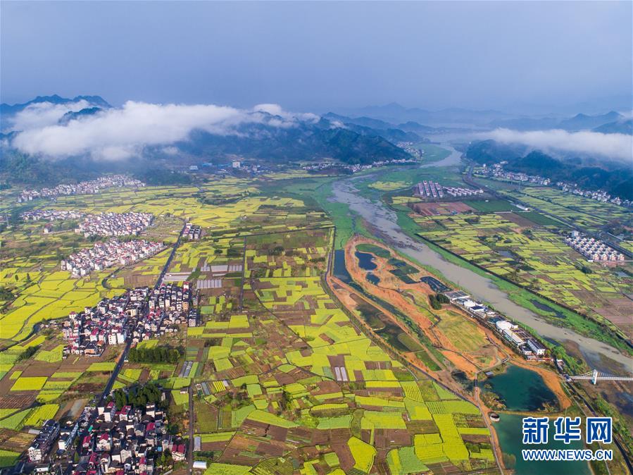 （迎接兩會）（2）鄉(xiāng)村振興好風景