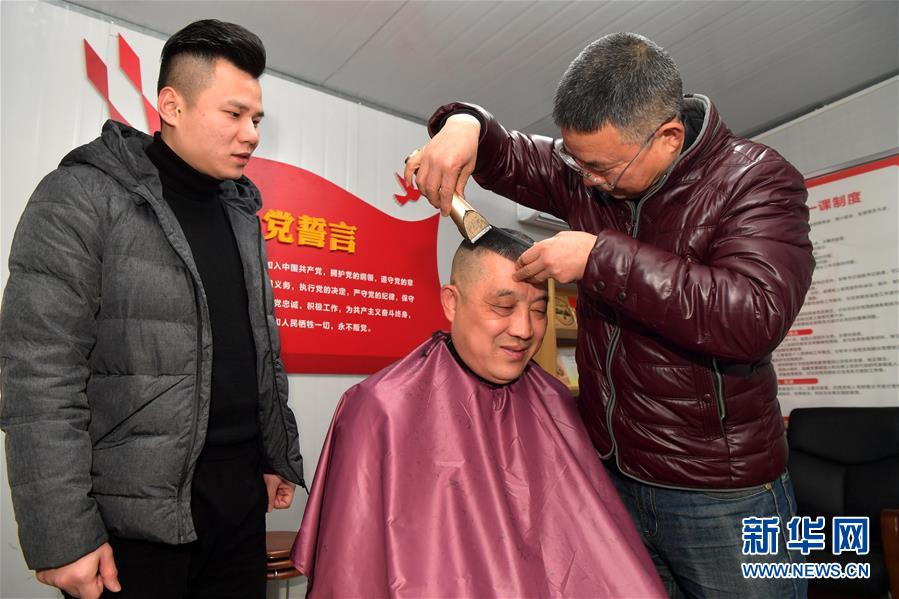 (社會)(3)“散工超市”:外來務工人員的“暖心之家”