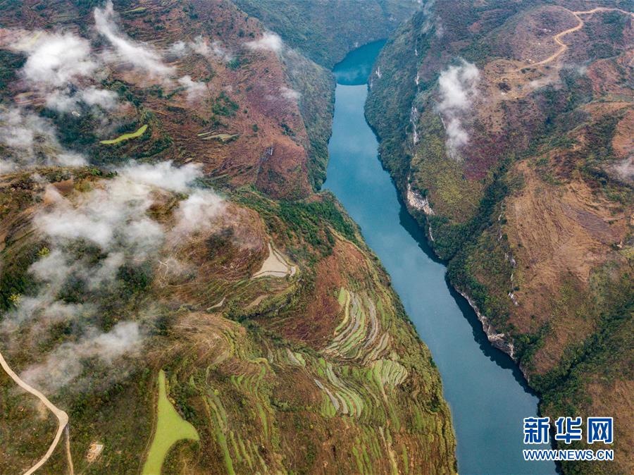 （美麗中國）（1）鴨池河峽谷風光美