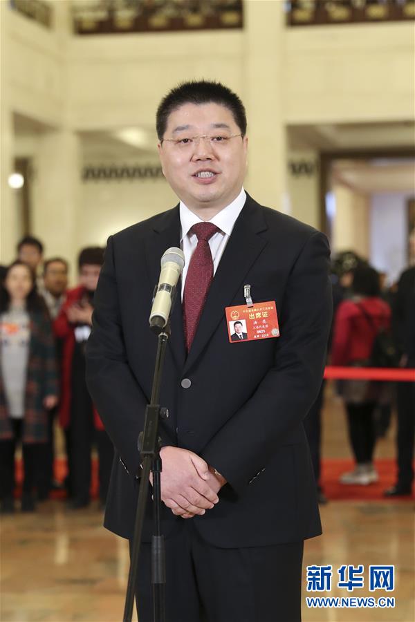 (兩會·面對面·XHDW)(6)全國人大代表接受采訪