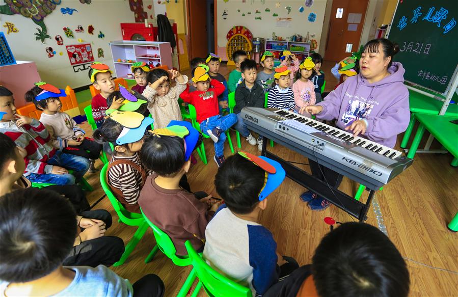 （社會(huì)）（1）河北安平：迎接“世界兒歌日”