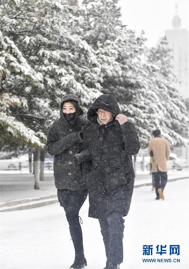 （環(huán)境）（2）吉林長春：春分時節(jié)雪紛紛
