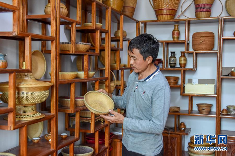 （脫貧攻堅(jiān)·圖文互動(dòng)）（3）湖南湘西：縷縷竹絲編織致富夢(mèng) 