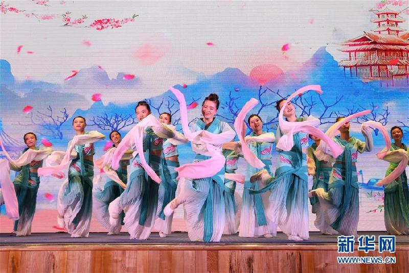 (國際·圖文互動)(2)“禮樂筑夢”中越青年儒家文化交流活動在河內舉行