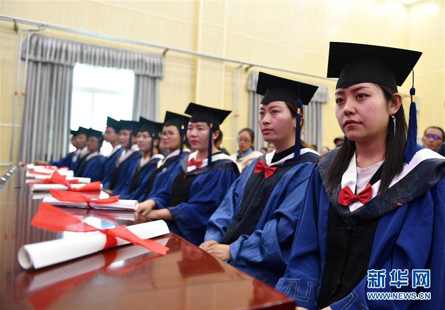 (新華全媒頭條·圖文互動)(11)昂首闊步向未來——寫在西藏民主改革60周年之際