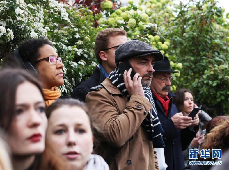 (國際)(3)民眾關注巴黎圣母院