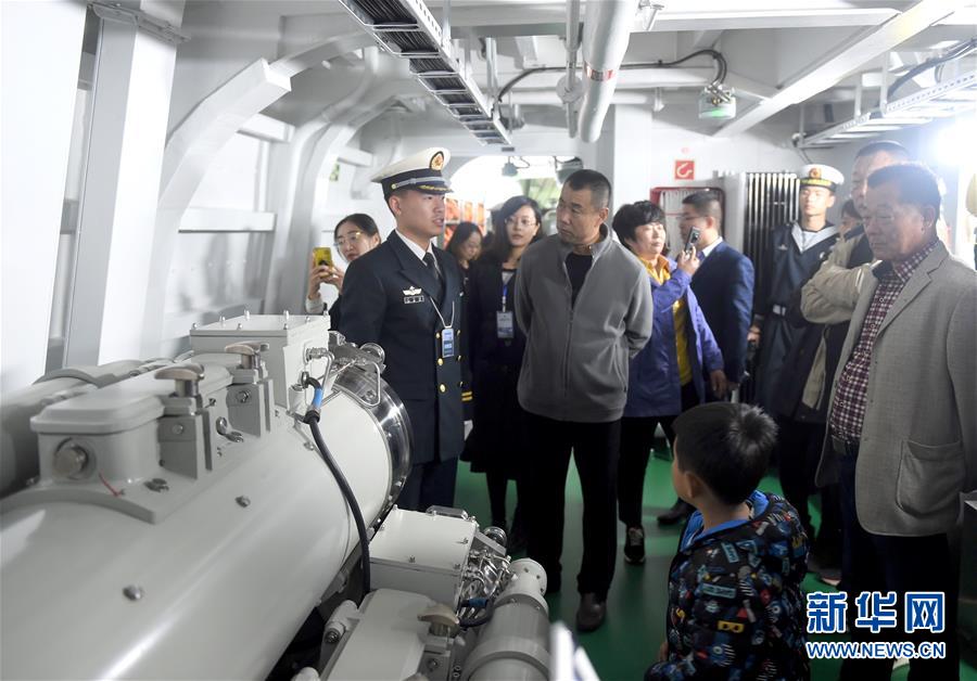 (人民海軍70年)(5)多國海軍艦艇開放日活動在青島舉行