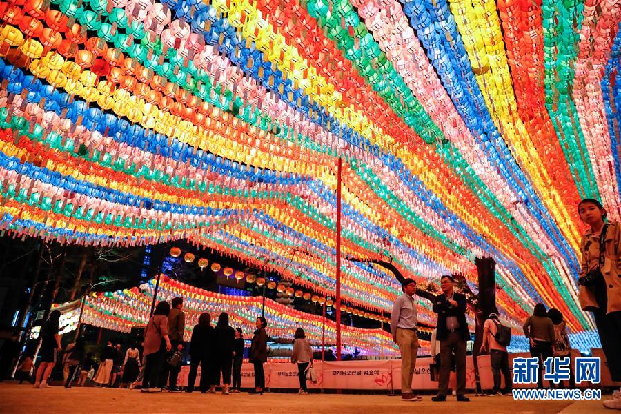 （XHDW）（2）韓國：看彩燈 慶祝佛誕節