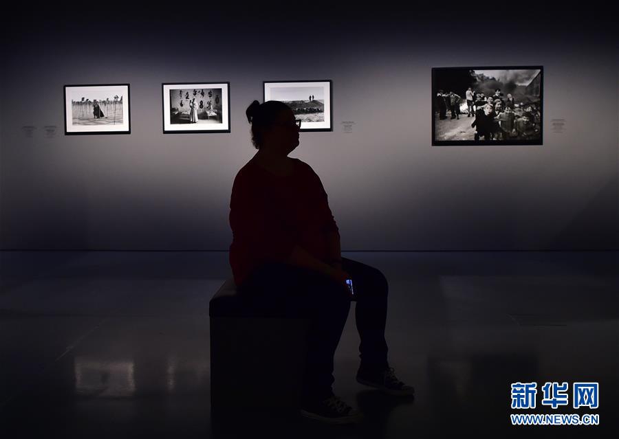 （國際）（4）德國杜塞爾多夫舉行女戰地攝影師作品展