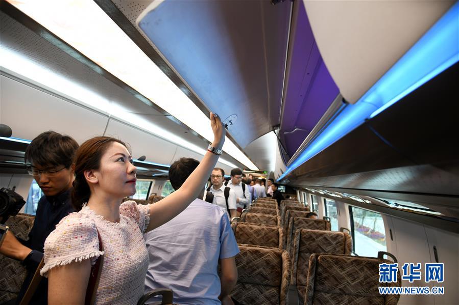 (科技)(3)我國時速600公里高速磁浮試驗樣車下線