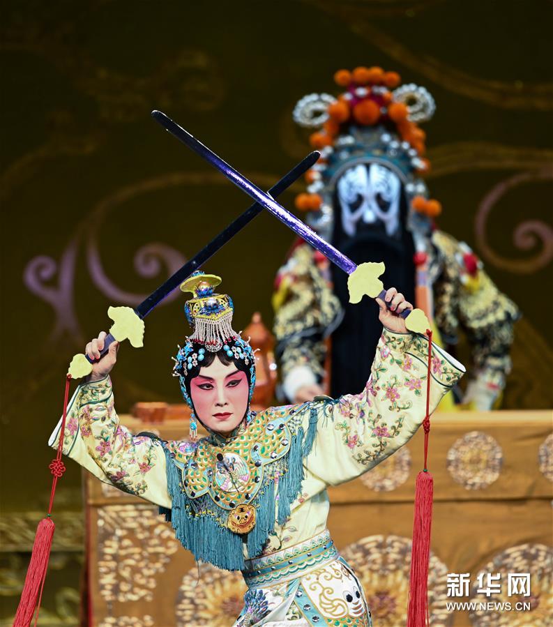 (文化)(2)張火丁首演京劇《霸王別姬》亮相北京