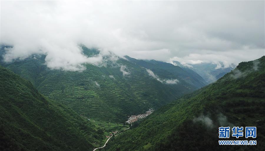 (美麗中國)(3)霧漫官鵝溝