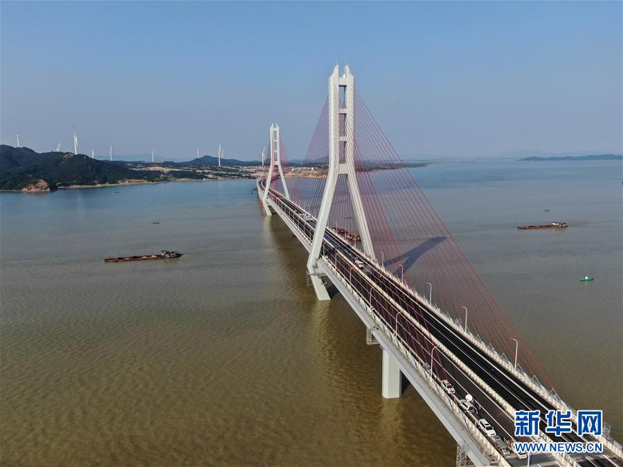 （經(jīng)濟(jì)）（3）江西：鄱陽湖二橋正式通車