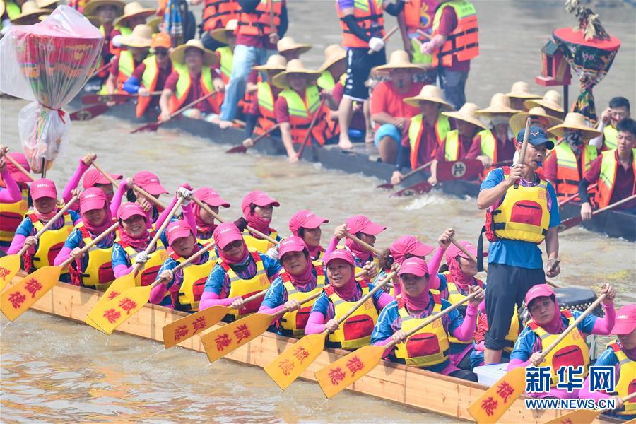 (體育·專題)(12)全民健身·悅動人生—“一水同舟”