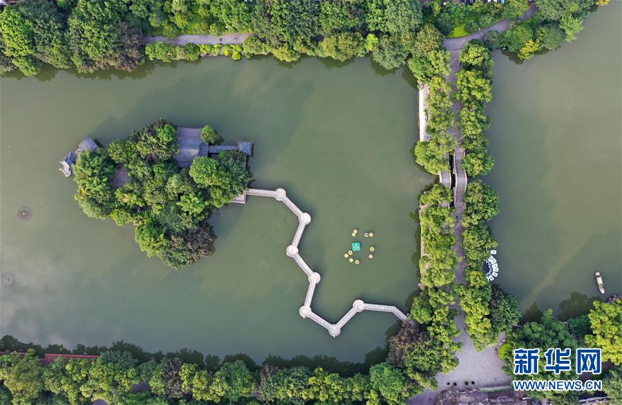 （社會）（2）桂林湖光夏日美