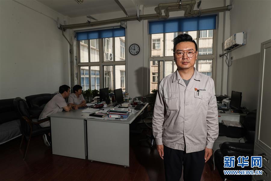 （社會）（1）鞍鋼父子兵：您的事業我來接