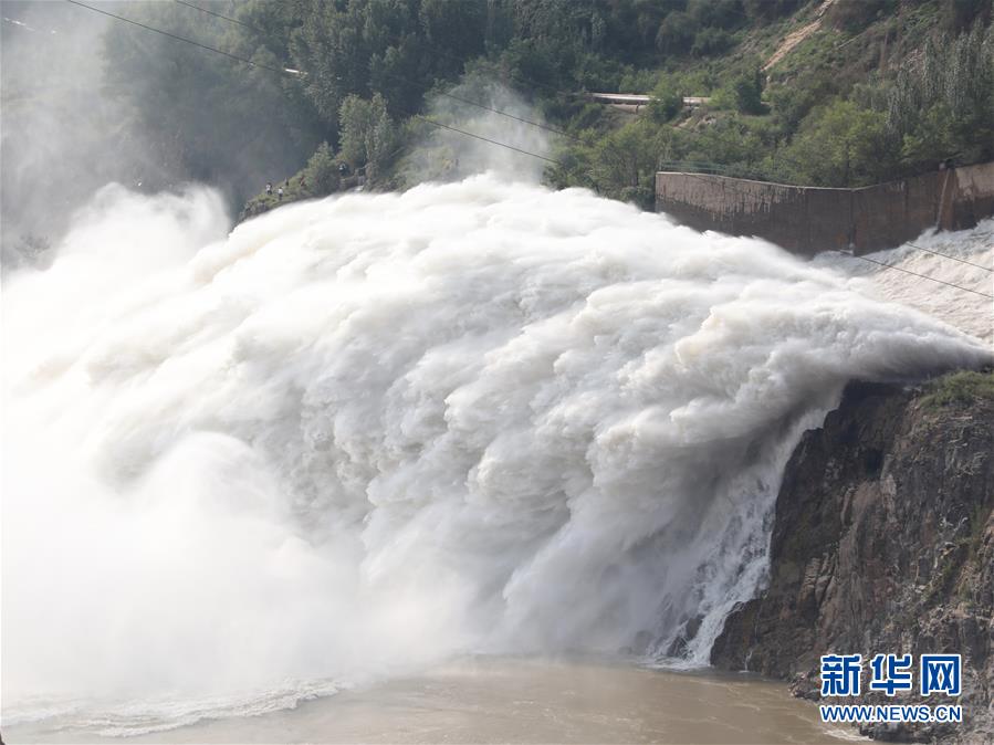 （環(huán)境）（2）虹跨白練
