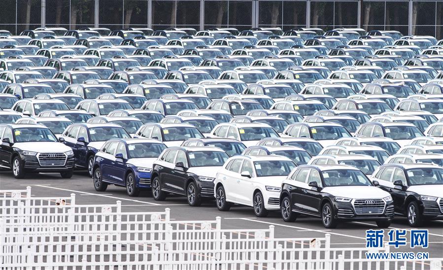 （經濟）（1）上半年我國汽車產銷量分別達1213.2萬輛和1232.3萬輛