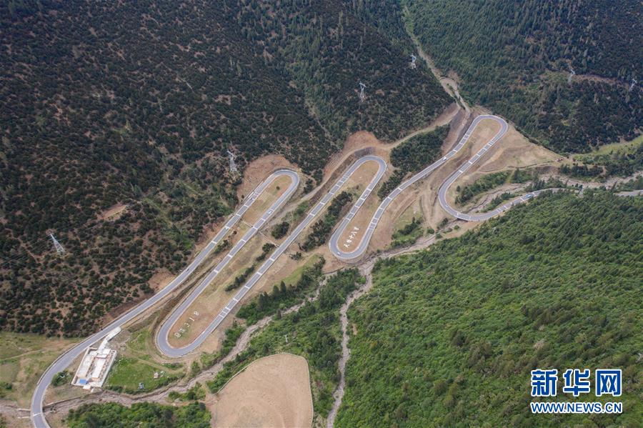 (環境)(1)埡口:川藏公路上的觀景臺