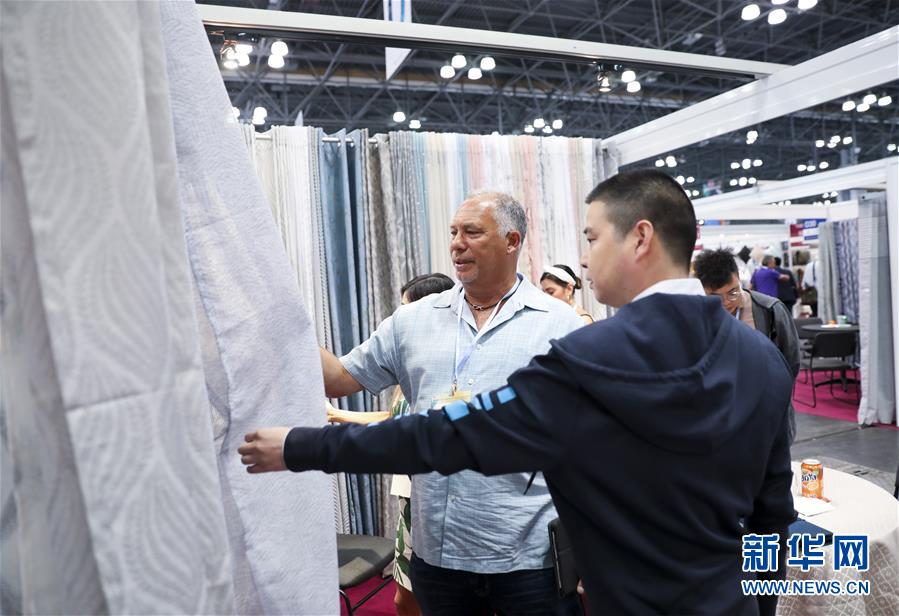 （國際）（6）中國紡織品服裝貿(mào)易展覽會在紐約開幕