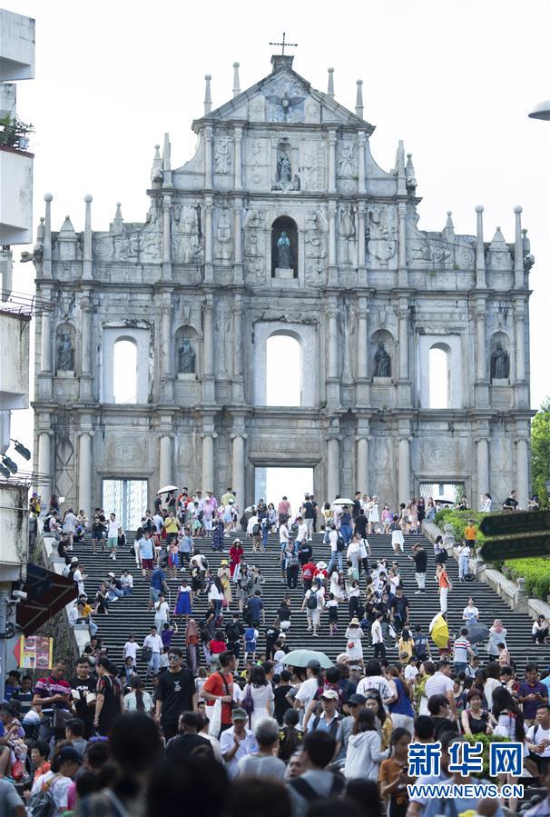 （圖文互動）（1）澳門上半年入境旅客突破2000萬人次 同比增兩成
