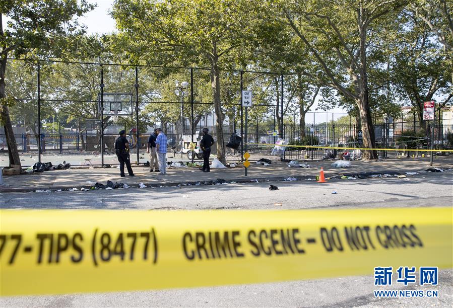 (國際)(4)紐約布魯克林發生槍擊事件 致1死11傷
