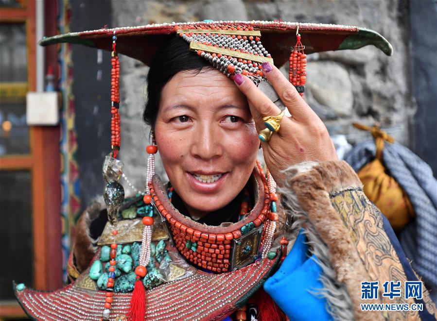 (文化)(4)孔雀服飾——穿在身上的千年歷史