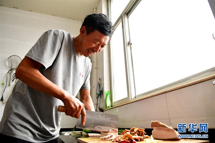 (社會)(3)河南鶴壁:農民辦起美食“爭霸賽”