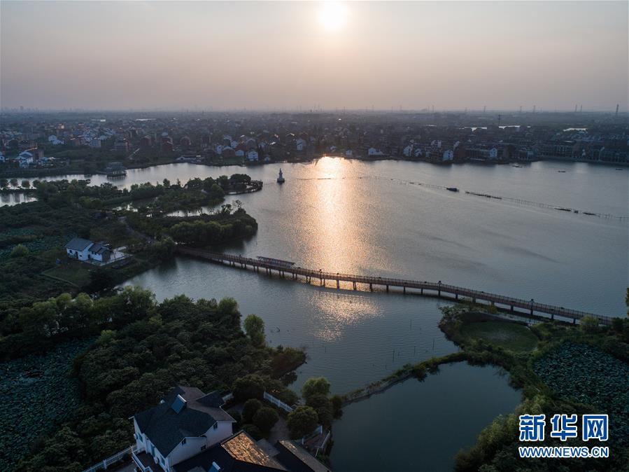 (美麗中國)(10)水上景觀棧道扮靚江南水鄉古鎮