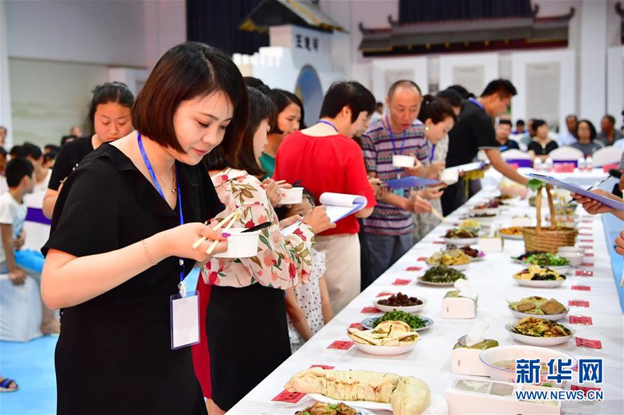 (社會)(7)河南鶴壁:農民辦起美食“爭霸賽”