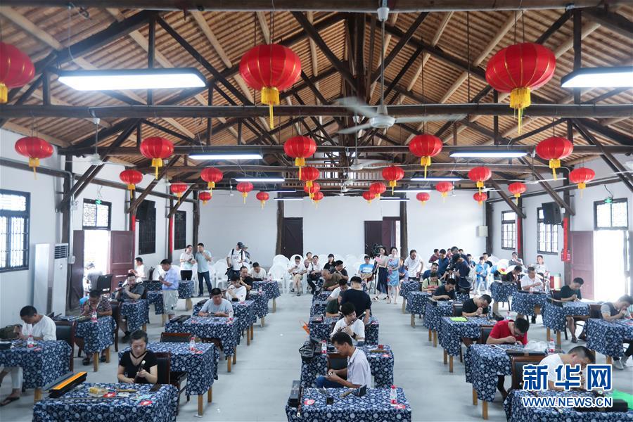 (社會)(1)“竹笛之鄉”舉辦傳統手工制笛大賽