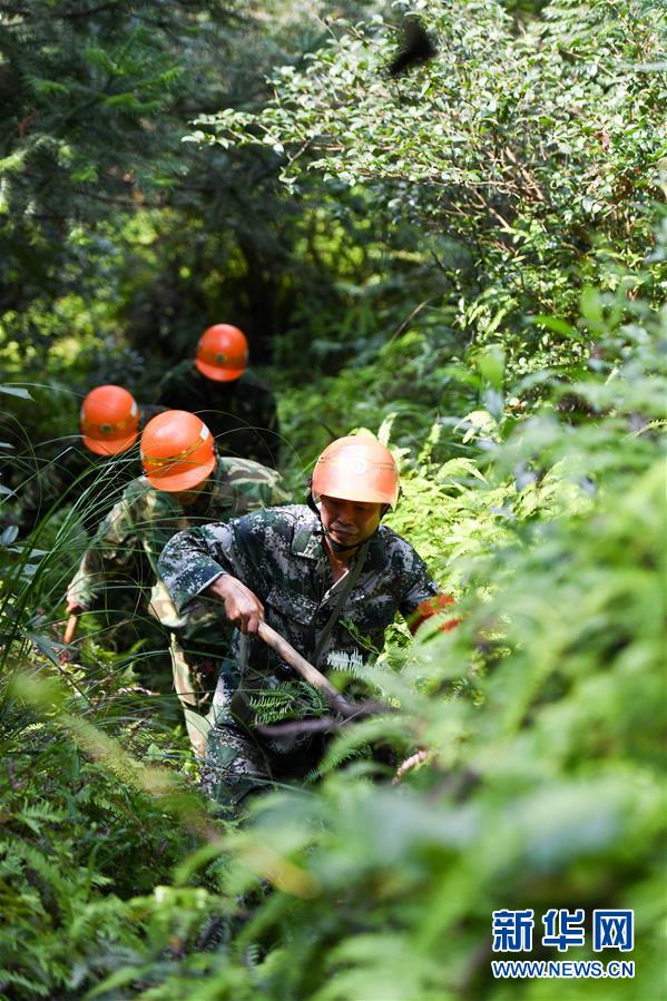 (社會)(2)高溫下的勞動者:守護贛江源頭