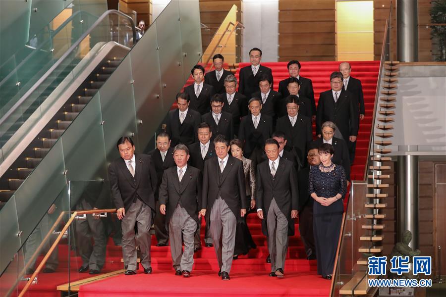 （國際）（2）安倍改組內(nèi)閣為修憲布陣