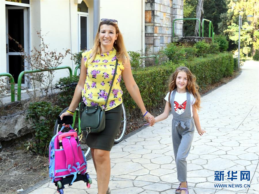（國際）（3）阿爾巴尼亞開始新學年