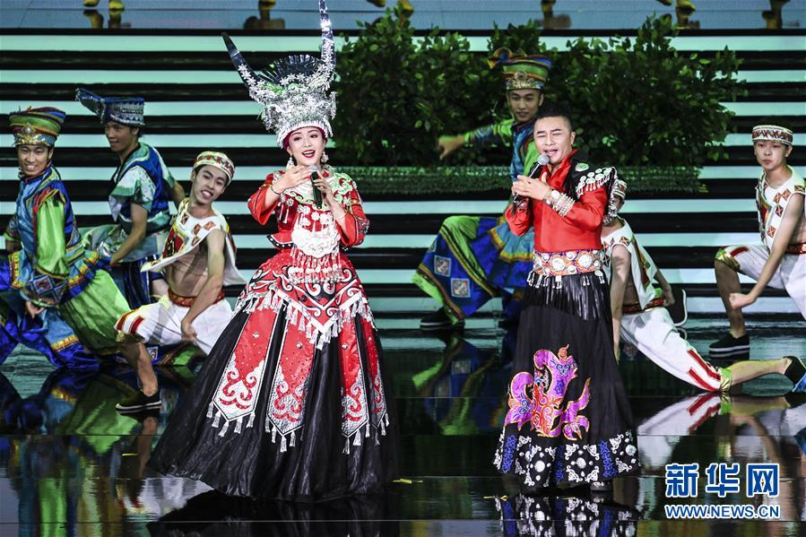 (文化)(6)第21屆南寧國(guó)際民歌藝術(shù)節(jié)晚會(huì)上演