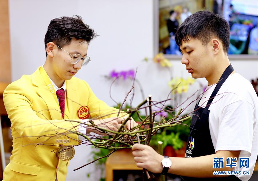 (教育)(2)上海舉行職業教育巡訪活動