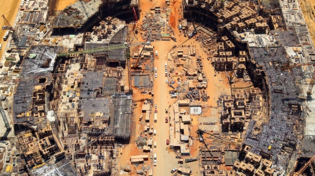 中企承建的非洲地標建筑主體封頂