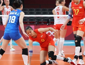 中國女排首戰爆冷輸球