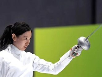 項(xiàng)譯宣贏得女子重劍個人賽冠軍