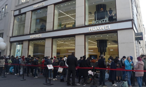 華為維也納旗艦店正式開業(yè)