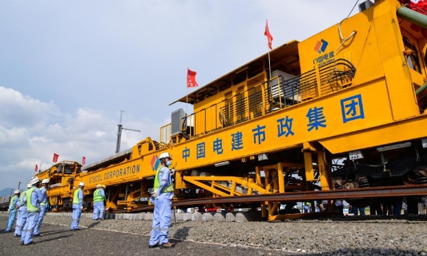 印尼雅萬高鐵動車走行線開始鋪軌(高清組圖)
